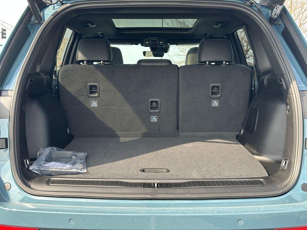 new 2026 Jeep Grand Cherokee car, priced at $48,762