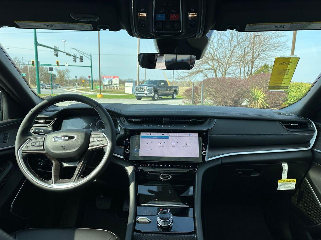 new 2026 Jeep Grand Cherokee car, priced at $48,762