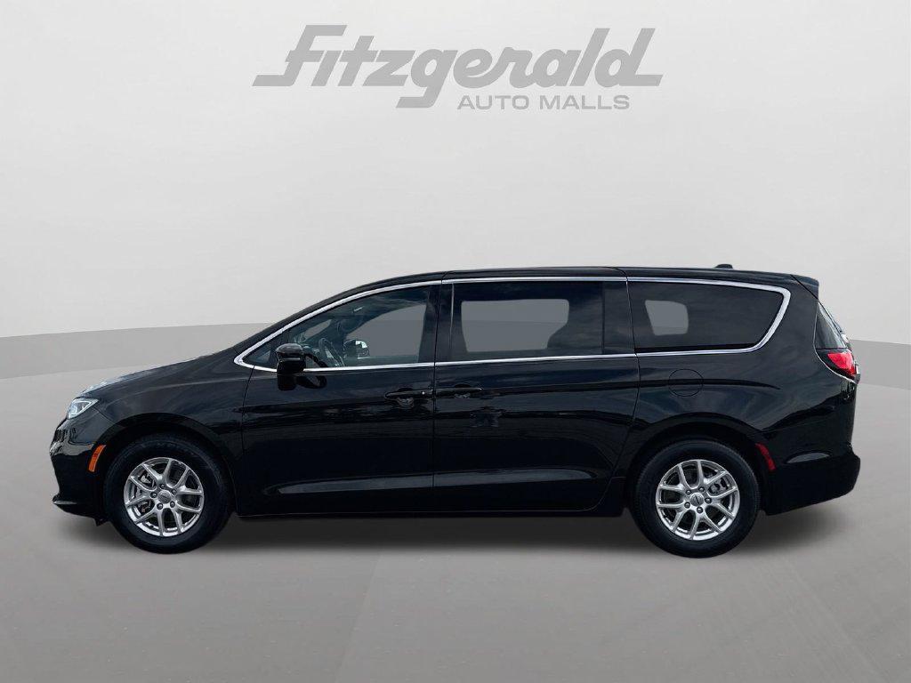 used 2024 Chrysler Pacifica car, priced at $26,787