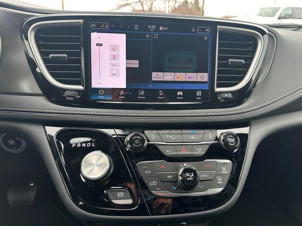 new 2026 Chrysler Pacifica car, priced at $40,663