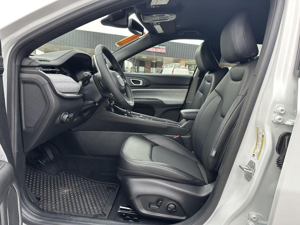 new 2026 Jeep Compass car, priced at $30,800