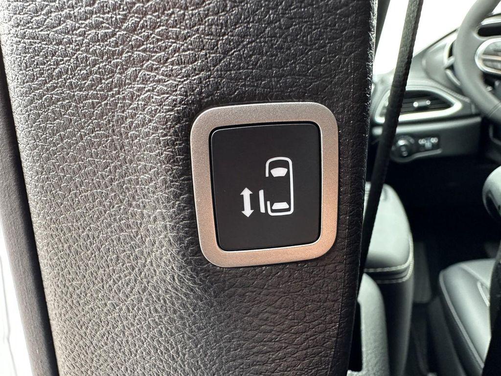 new 2026 Chrysler Pacifica car, priced at $36,879