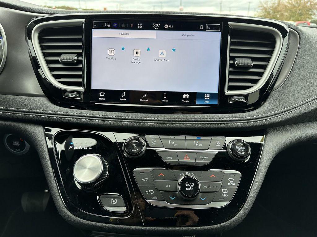 new 2026 Chrysler Pacifica car, priced at $36,879