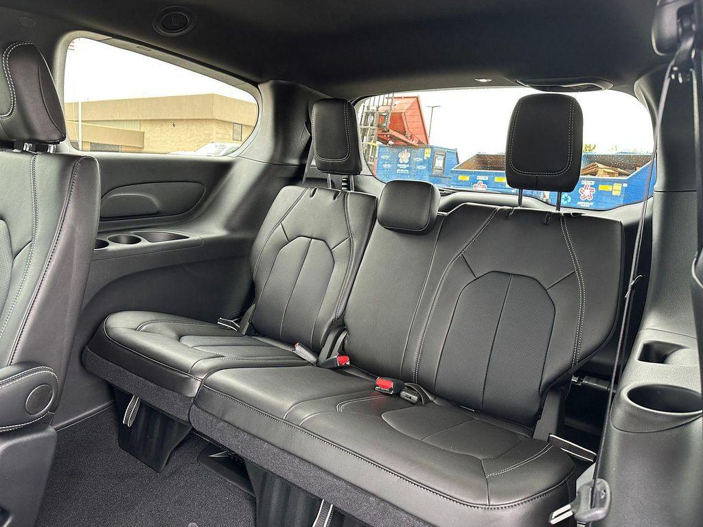 new 2026 Chrysler Pacifica car, priced at $36,879