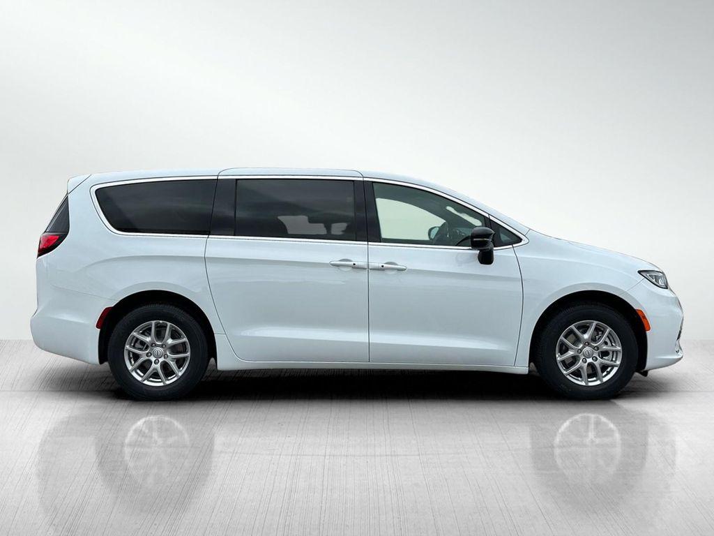 new 2026 Chrysler Pacifica car, priced at $36,879