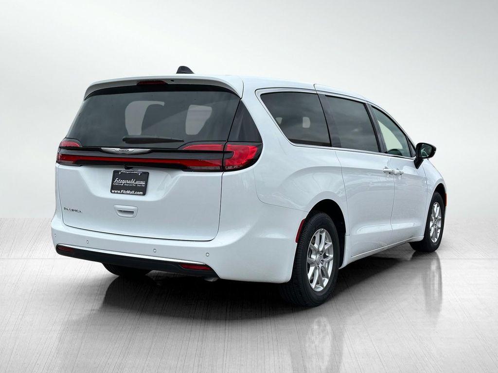 new 2026 Chrysler Pacifica car, priced at $36,879