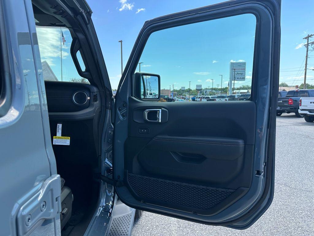 new 2026 Jeep Wrangler car, priced at $55,622