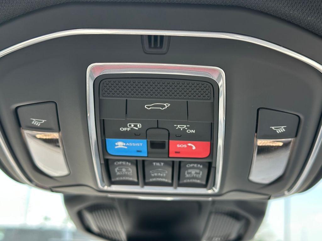 new 2026 Jeep Cherokee car, priced at $43,659