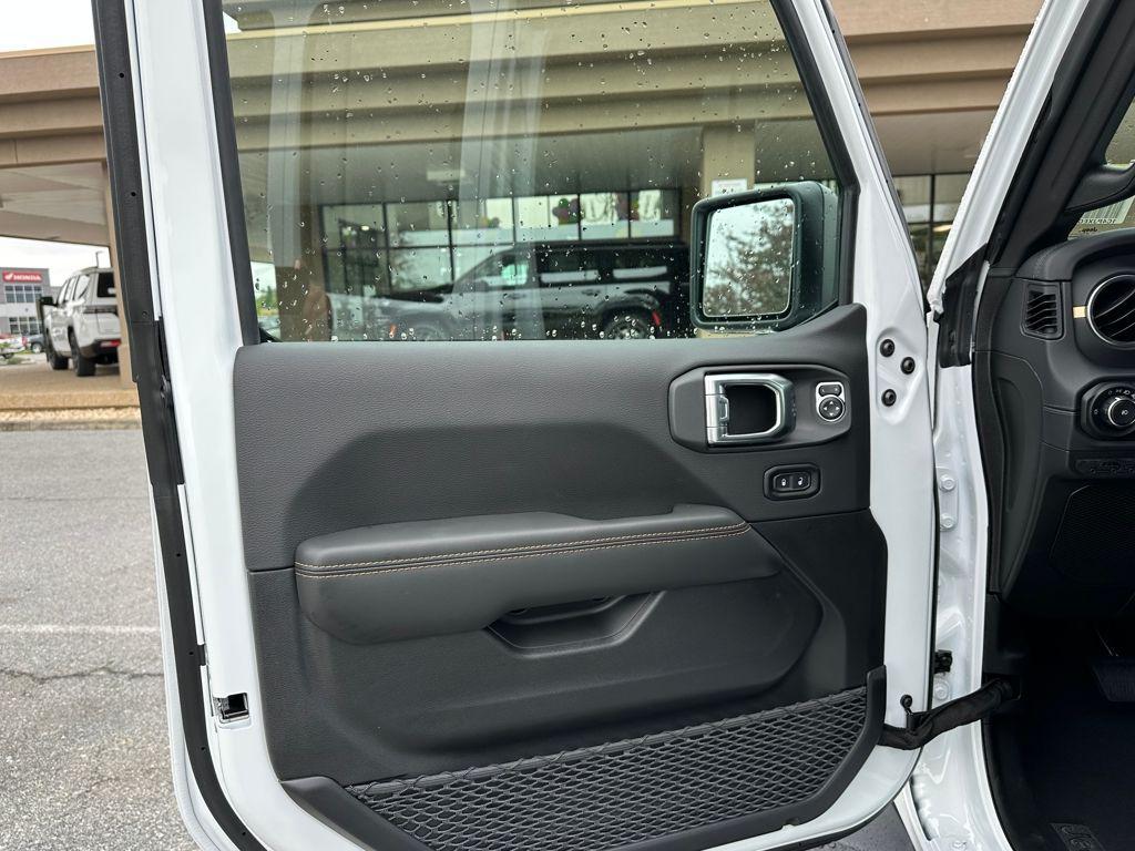 new 2026 Jeep Wrangler car, priced at $55,086