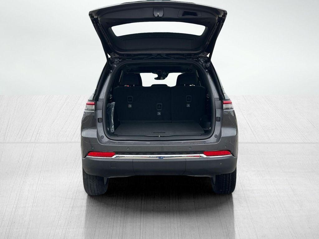 new 2025 Jeep Grand Cherokee car, priced at $36,656