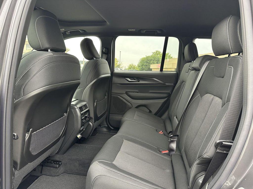 new 2025 Jeep Grand Cherokee car, priced at $36,656