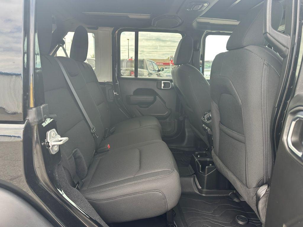 used 2022 Jeep Wrangler Unlimited car, priced at $31,787