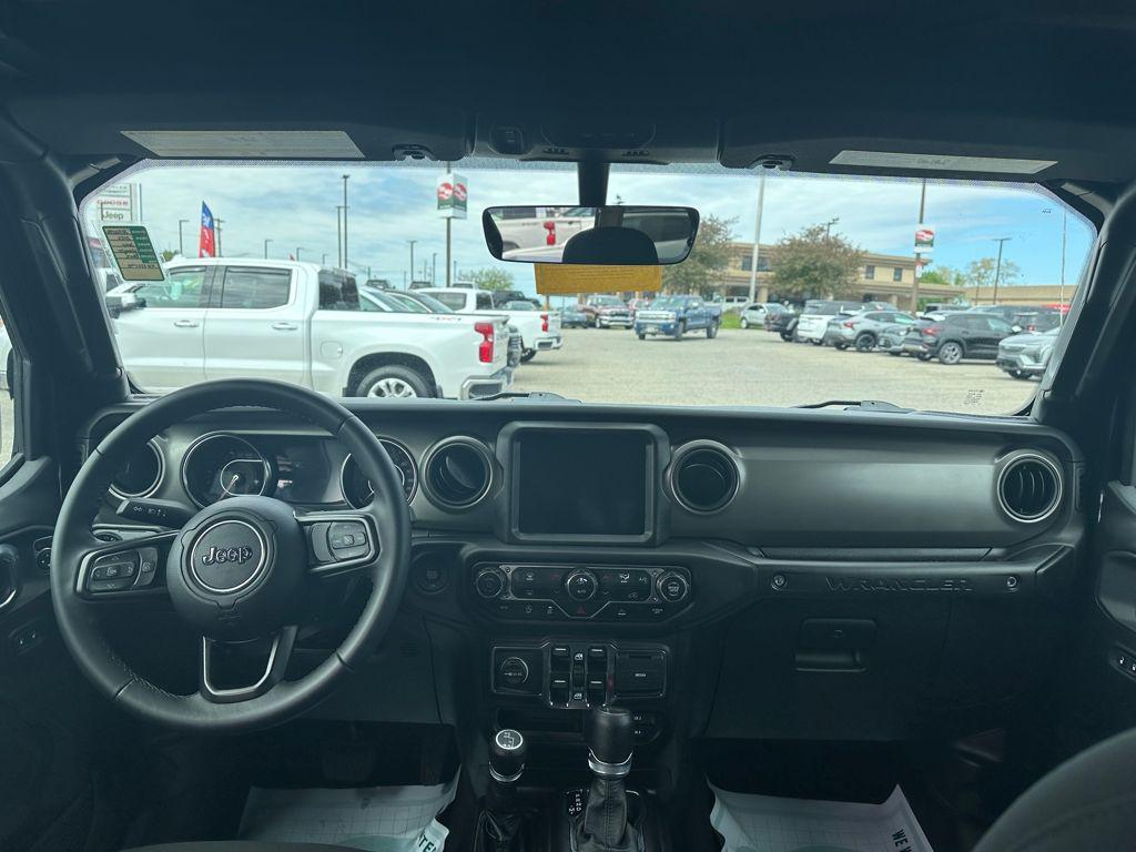 used 2022 Jeep Wrangler Unlimited car, priced at $31,787