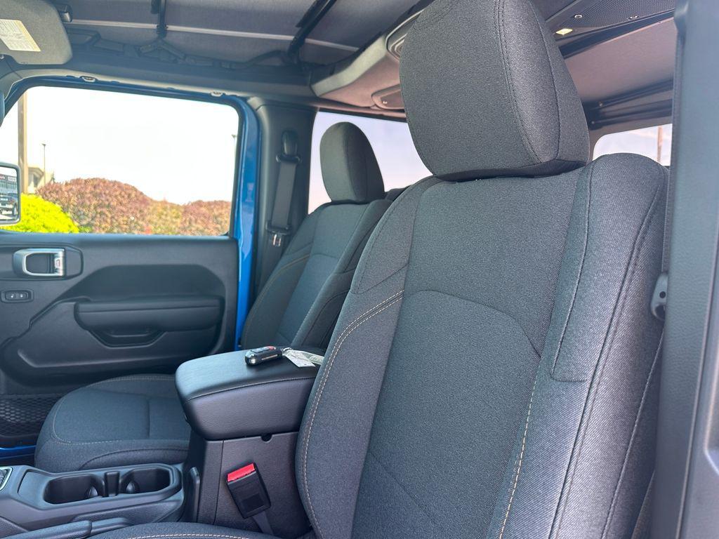 new 2026 Jeep Wrangler car, priced at $38,247