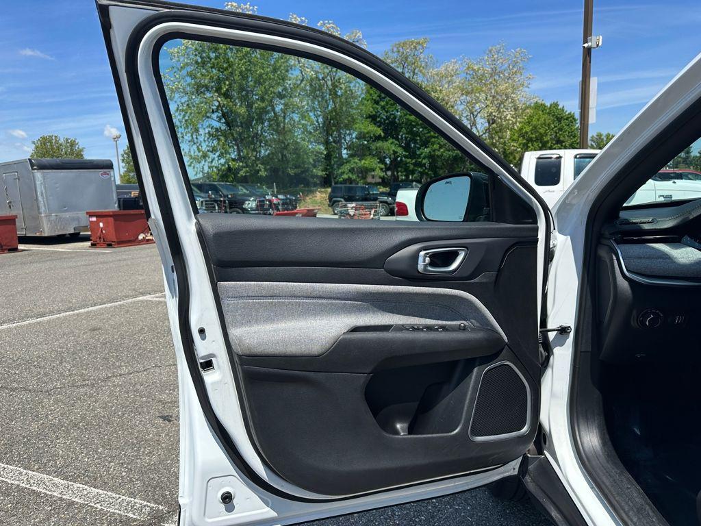 used 2023 Jeep Compass car, priced at $20,287