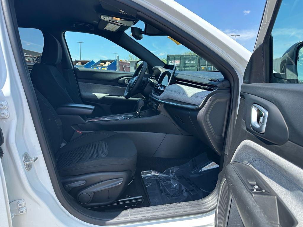 used 2023 Jeep Compass car, priced at $20,287