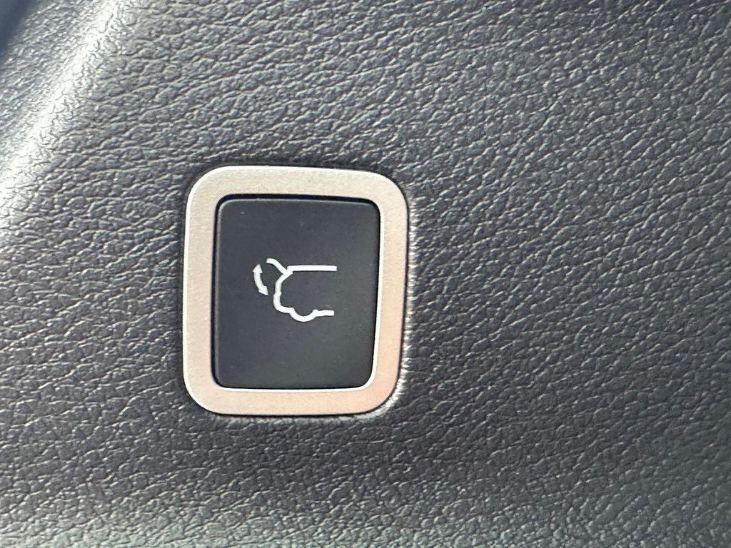 new 2026 Chrysler Pacifica car, priced at $41,258