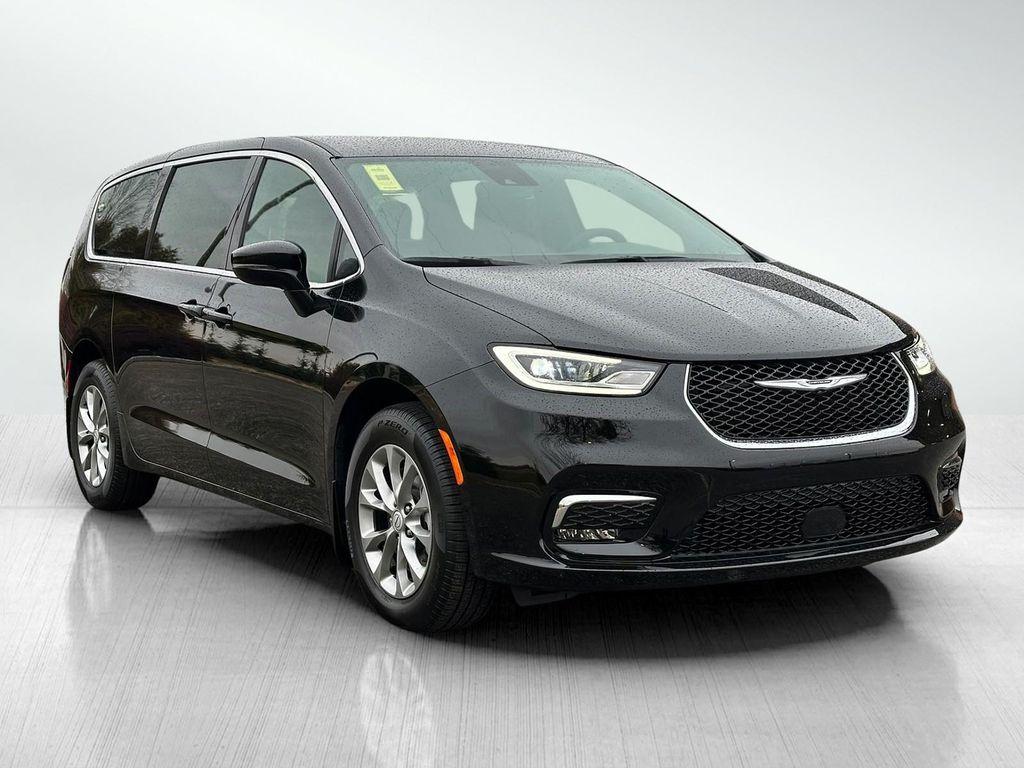 new 2026 Chrysler Pacifica car, priced at $39,758