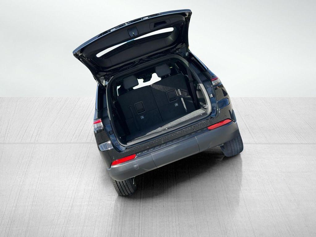 new 2025 Jeep Grand Cherokee L car, priced at $44,148