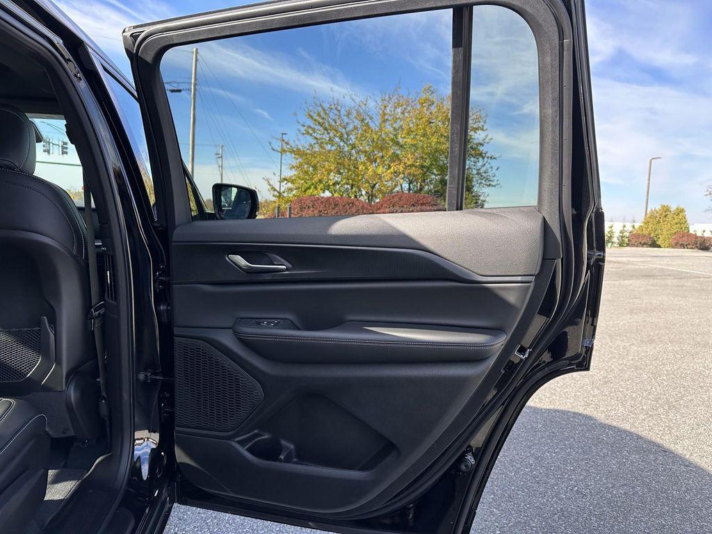 new 2025 Jeep Grand Cherokee L car, priced at $44,148