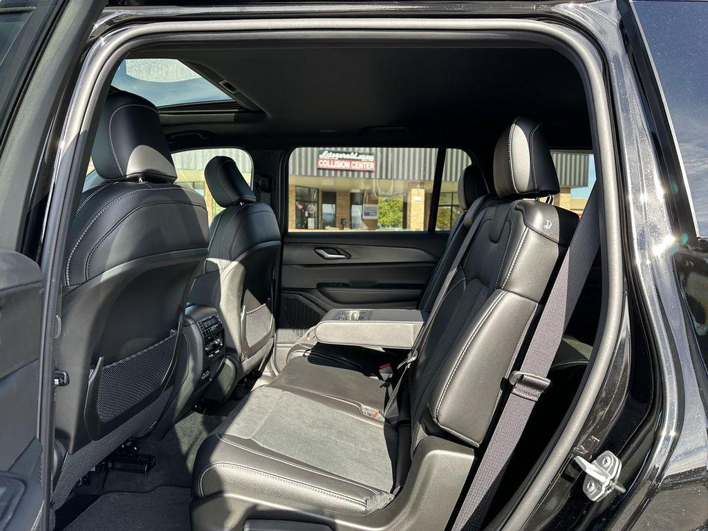 new 2025 Jeep Grand Cherokee L car, priced at $44,148