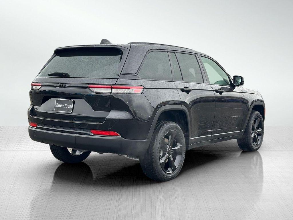 new 2025 Jeep Grand Cherokee car, priced at $42,438