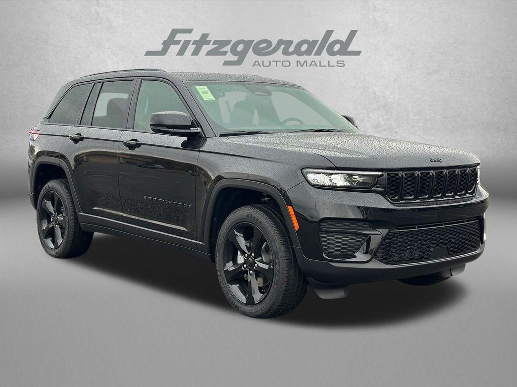 new 2025 Jeep Grand Cherokee car, priced at $40,438