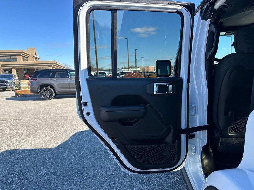 new 2026 Jeep Wrangler car, priced at $52,700