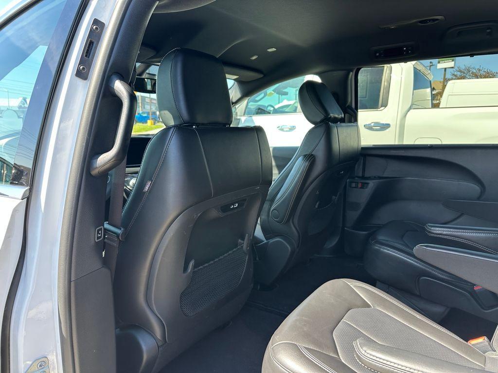 used 2025 Chrysler Pacifica car, priced at $29,787