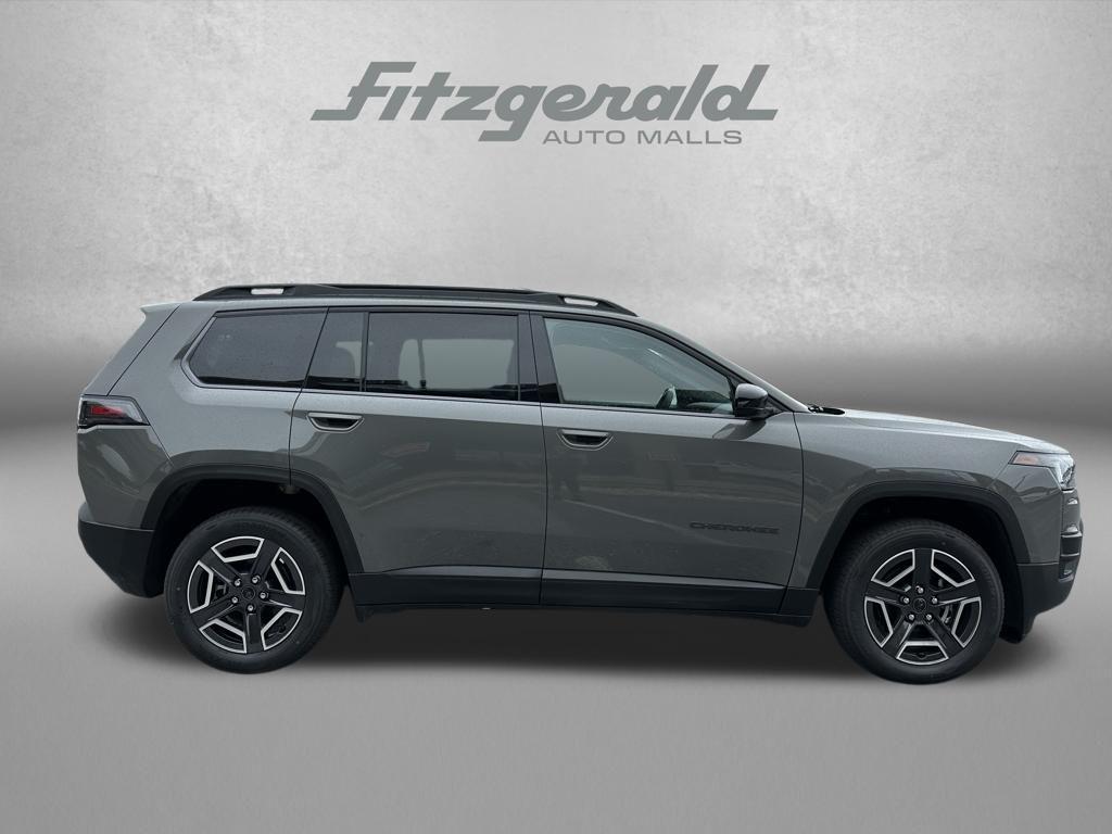 new 2026 Jeep Cherokee car, priced at $38,814