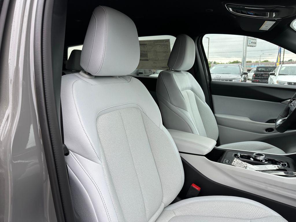 new 2026 Jeep Cherokee car, priced at $38,814