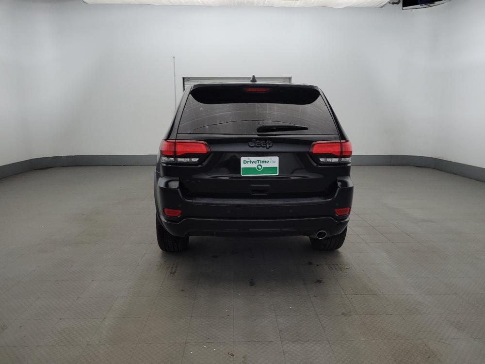 used 2018 Jeep Grand Cherokee car, priced at $20,495