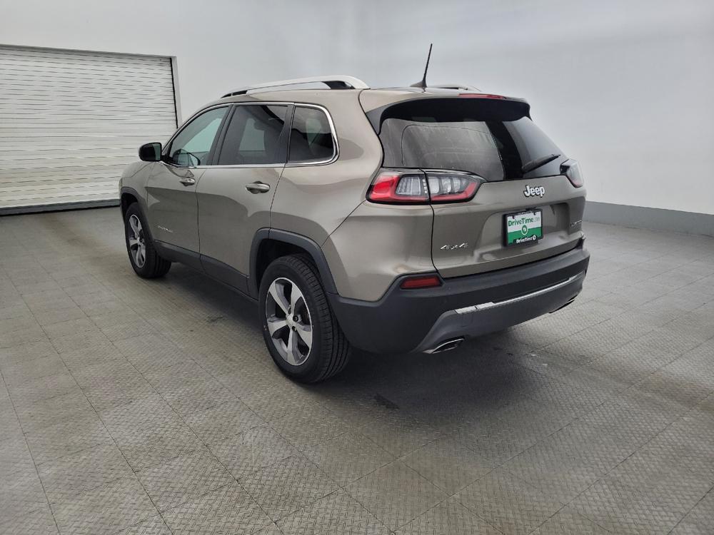 used 2019 Jeep Cherokee car, priced at $20,395