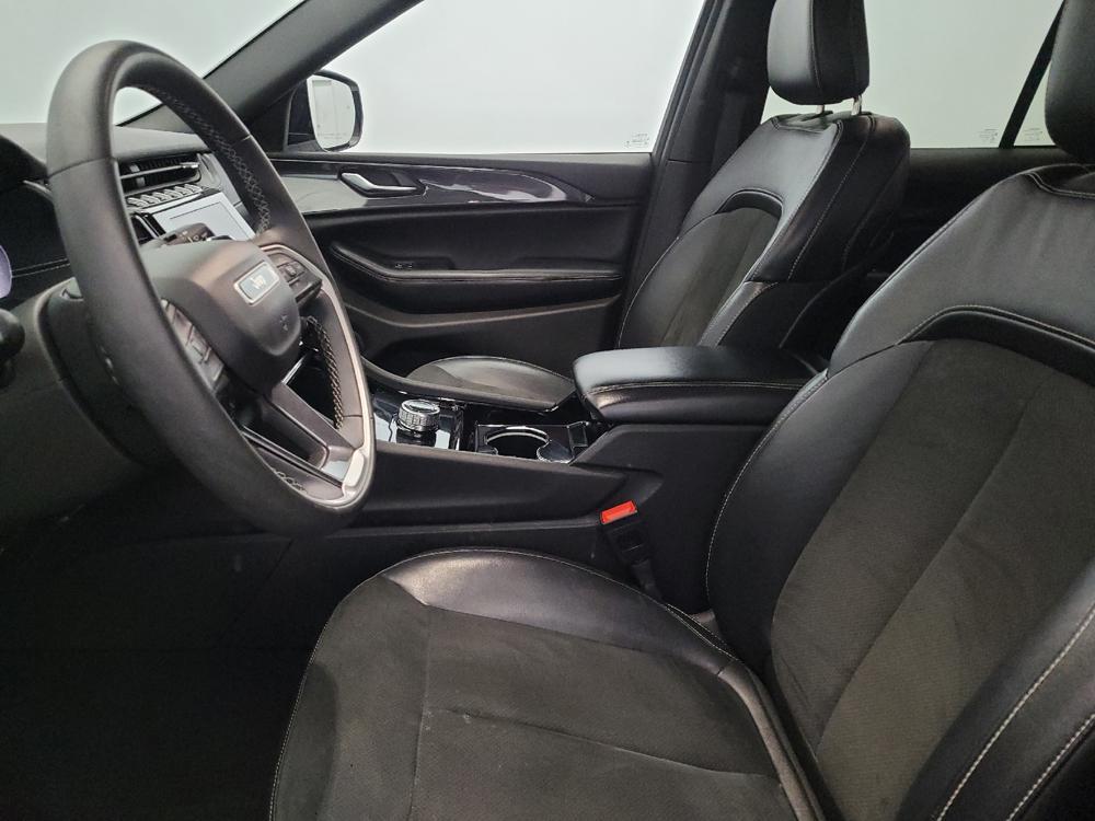 used 2023 Jeep Grand Cherokee car, priced at $27,995