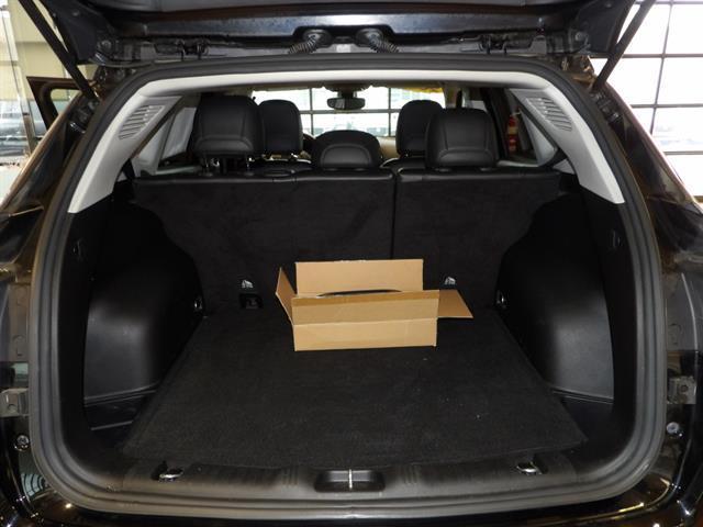 used 2018 Jeep Compass car, priced at $10,128