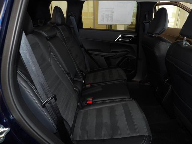 used 2025 Mitsubishi Outlander car, priced at $25,409