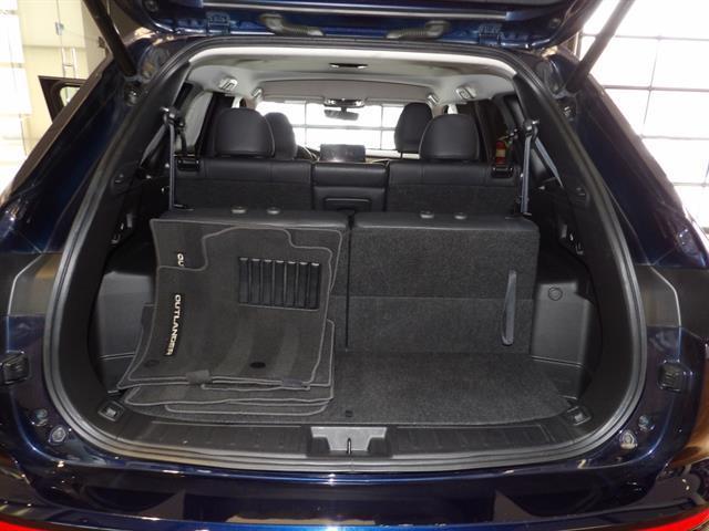 used 2025 Mitsubishi Outlander car, priced at $25,409