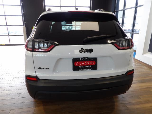 used 2020 Jeep Cherokee car, priced at $15,518