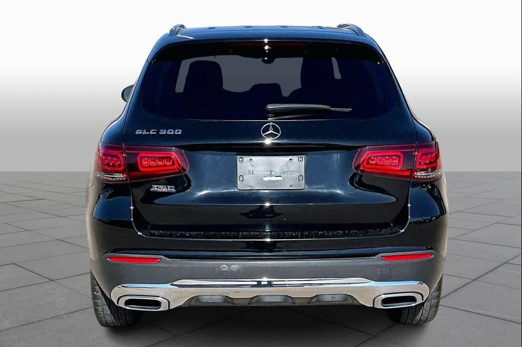 used 2020 Mercedes-Benz GLC 300 car, priced at $21,900