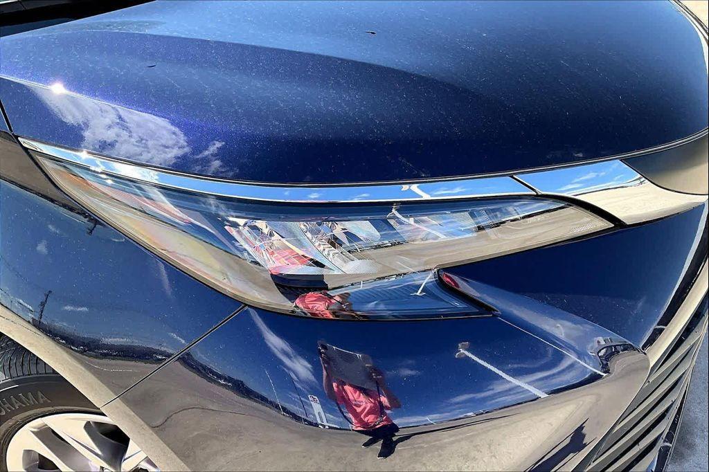 new 2026 Toyota Sienna car, priced at $50,103