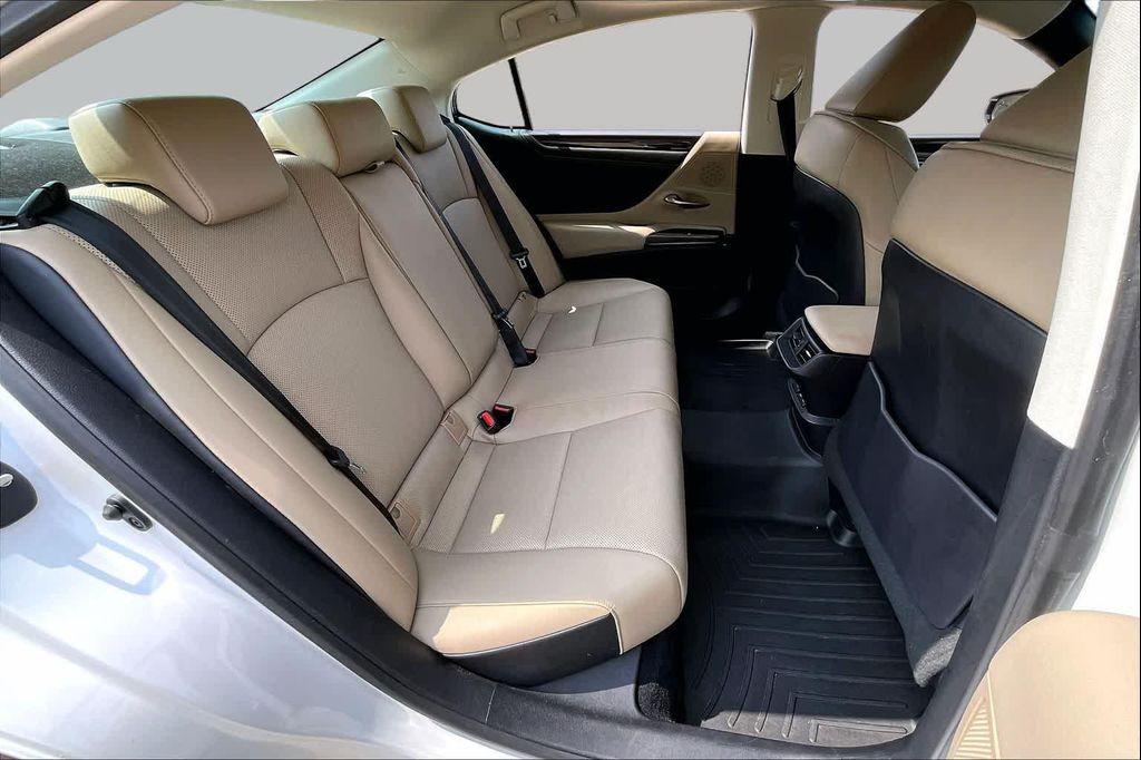 used 2019 Lexus ES 350 car, priced at $29,987