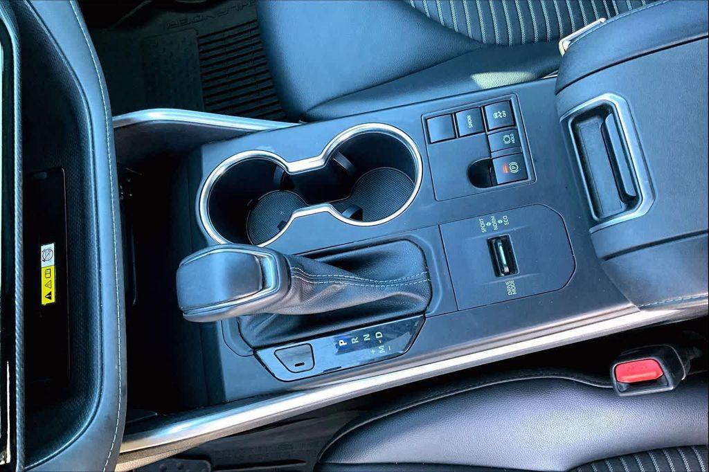 used 2023 Toyota Highlander car, priced at $40,794