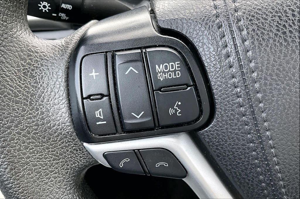 used 2019 Toyota Highlander car, priced at $24,500