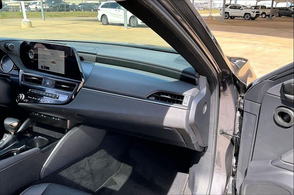 used 2024 Lexus ES 350 car, priced at $36,500
