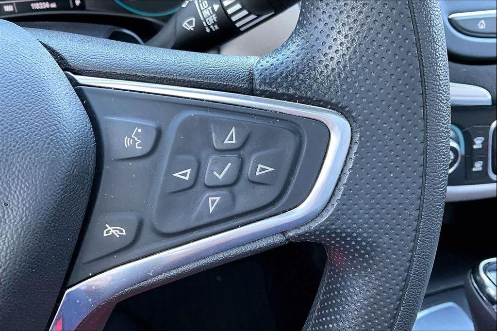 used 2020 Chevrolet Equinox car, priced at $12,900