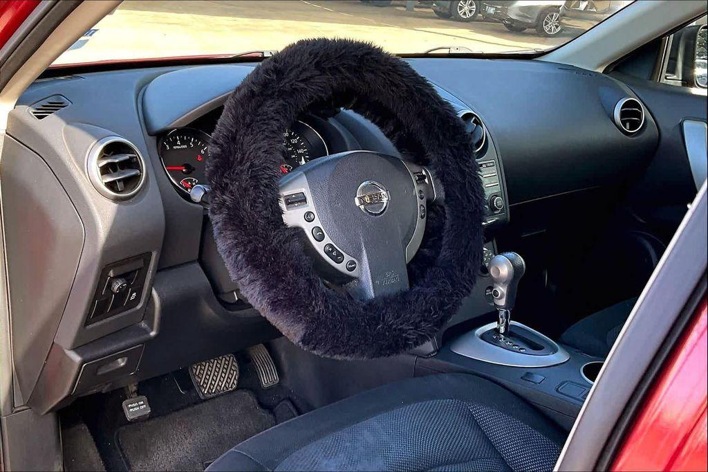 used 2014 Nissan Rogue Select car, priced at $5,900