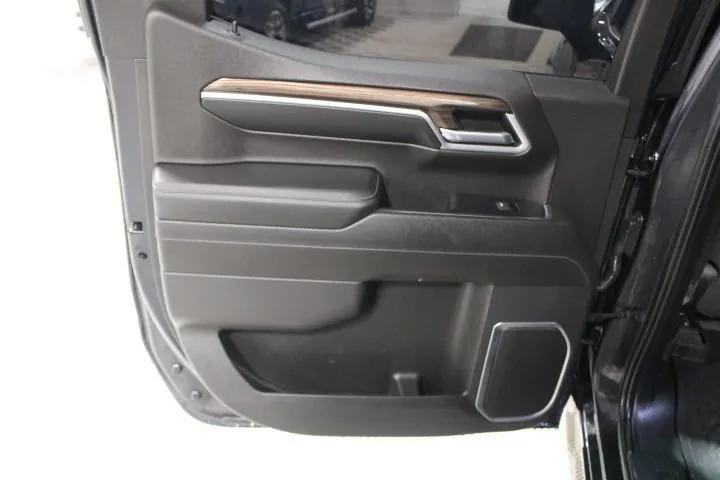 used 2022 Chevrolet Silverado 1500 car, priced at $43,000