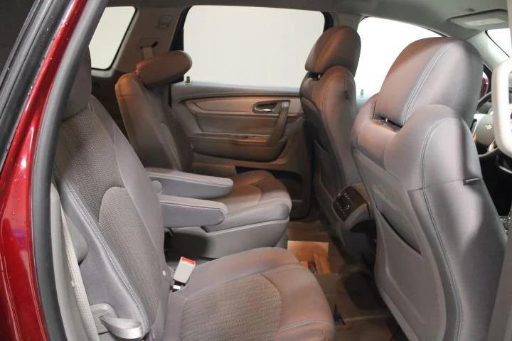 used 2015 Chevrolet Traverse car, priced at $10,995