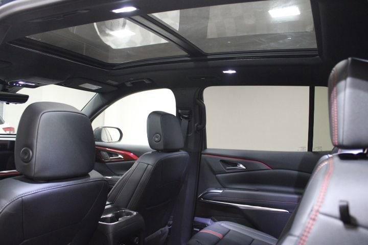 new 2026 Chevrolet Traverse car, priced at $58,895