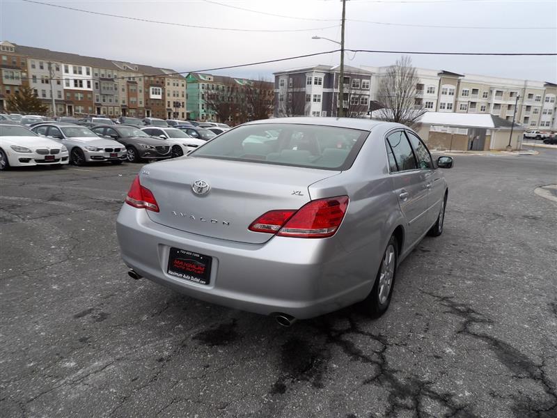 used 2006 Toyota Avalon car, priced at $9,995